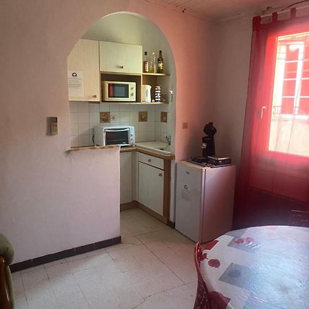 Maison De Ville Proche Mer, En Camargue Sur Le Chemin De Saint Jacques De Compostelle, Clim Reversible ヴォヴェール エクステリア 写真