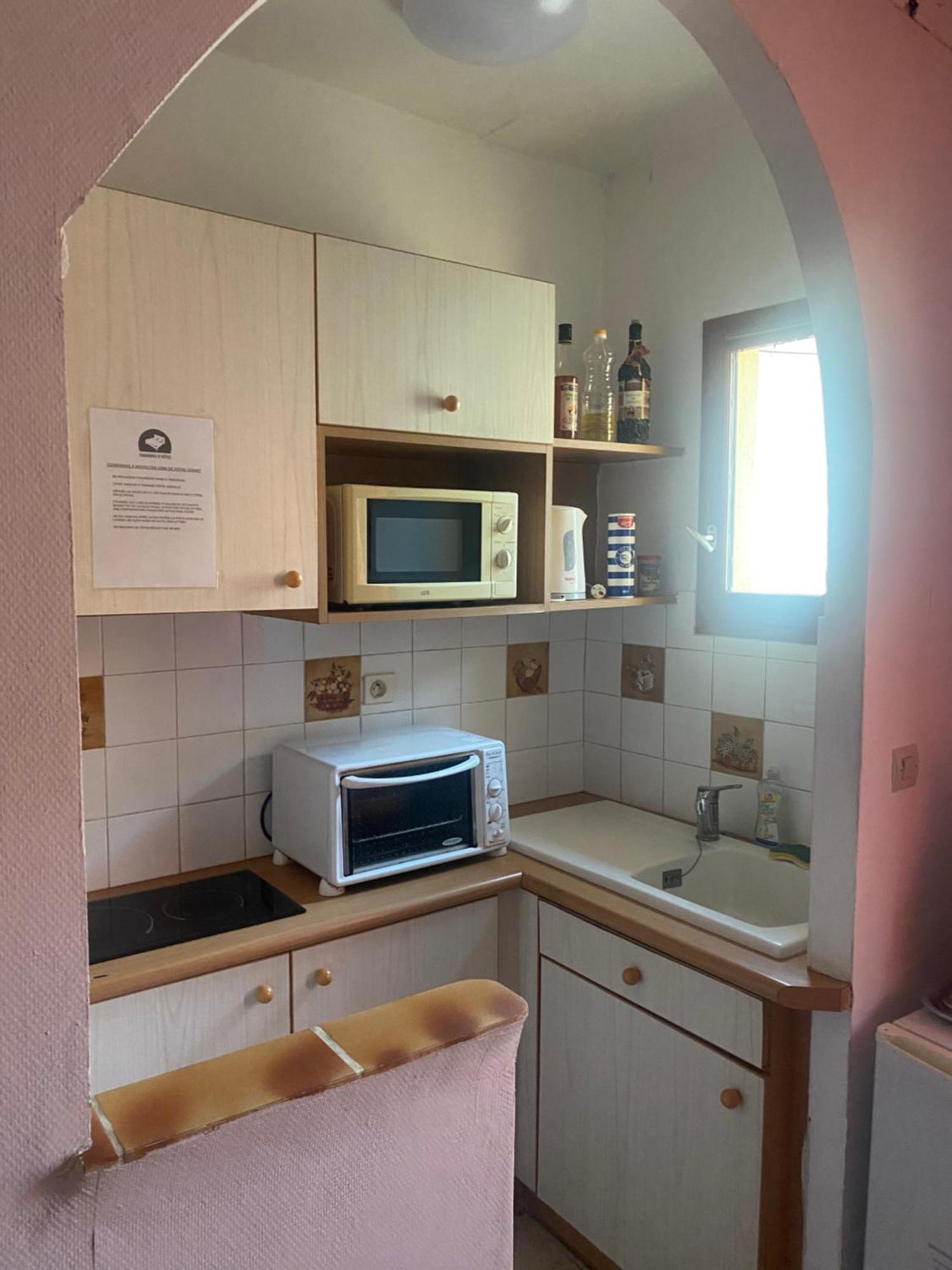 Maison De Ville Proche Mer, En Camargue Sur Le Chemin De Saint Jacques De Compostelle, Clim Reversible ヴォヴェール エクステリア 写真